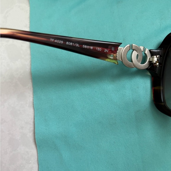 Tiffany & Co sunglasses - Picture 5 of 16